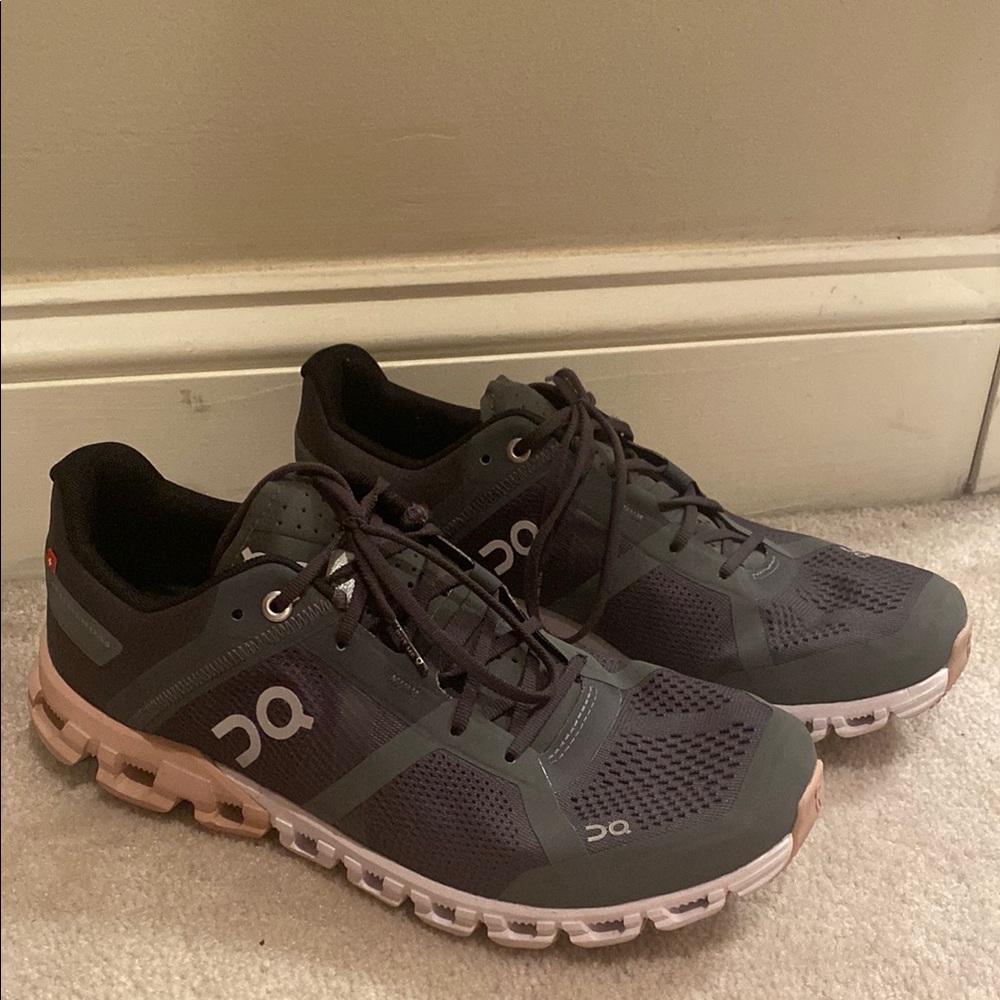 On Running women’s sneakers